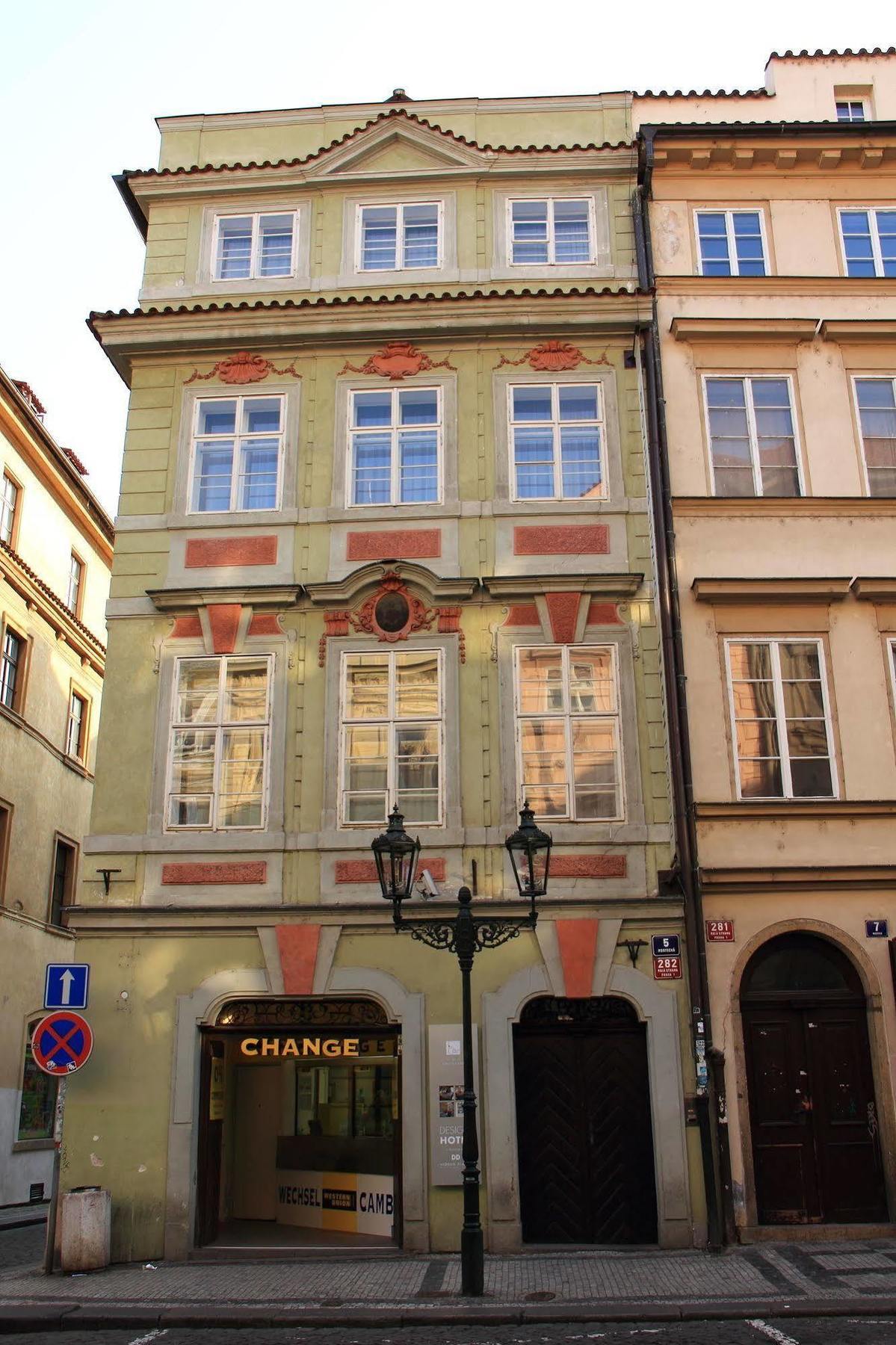 Domus Balthasar Hotel Prague Exterior photo